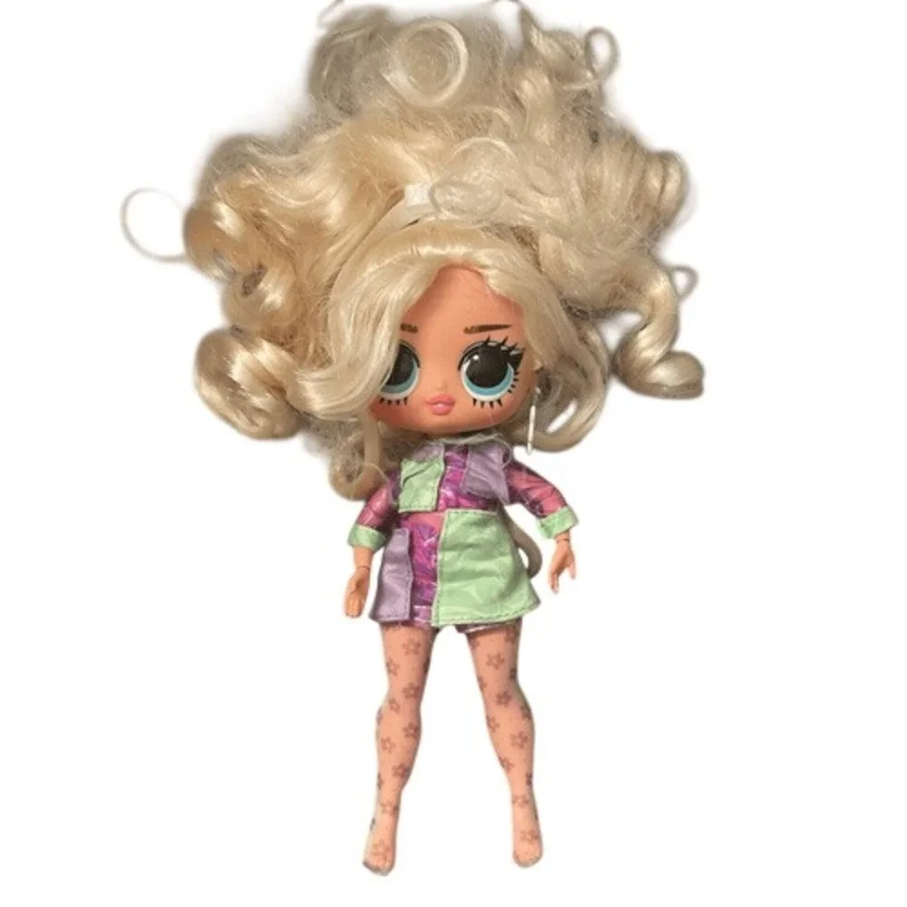 MGA LOL Surprise OMG City Babe Fashion Doll Blonde Hair Patchwork‎ Outfit